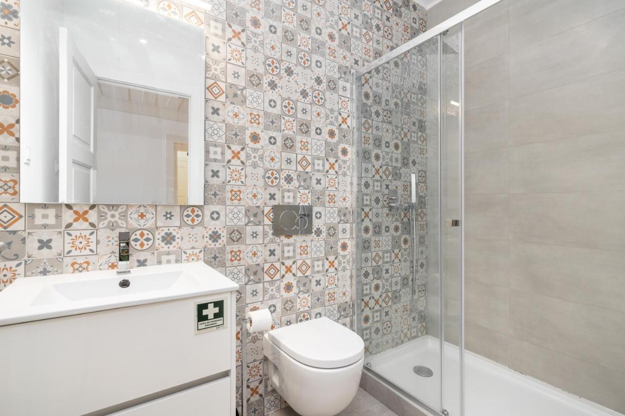 Whome Intendente Modern 1-bed W/ Lift&ac In Notch Location *